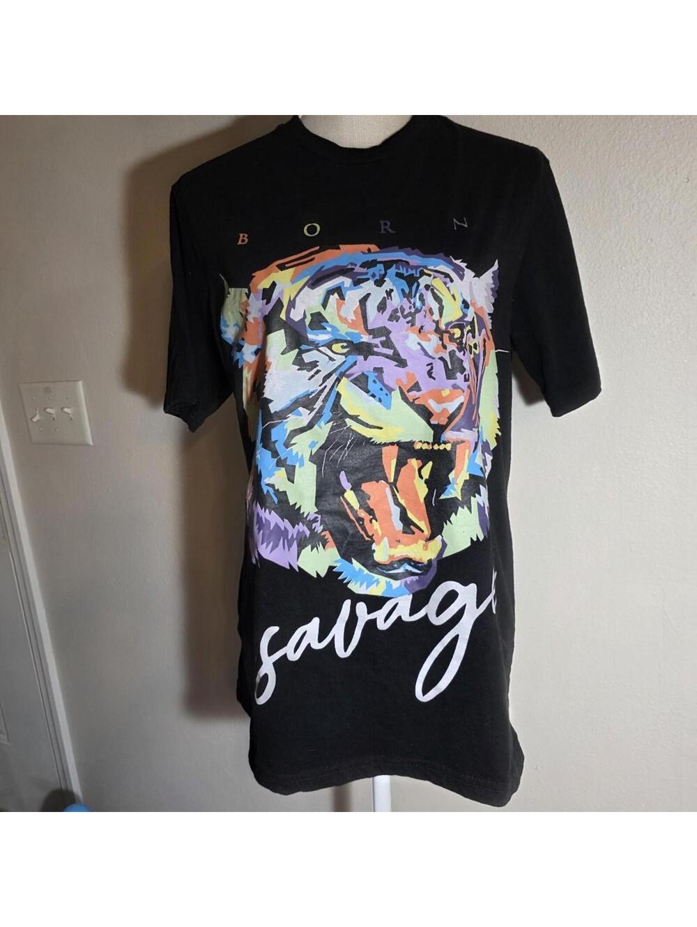 Black graphic tiger tee 🐅🔥